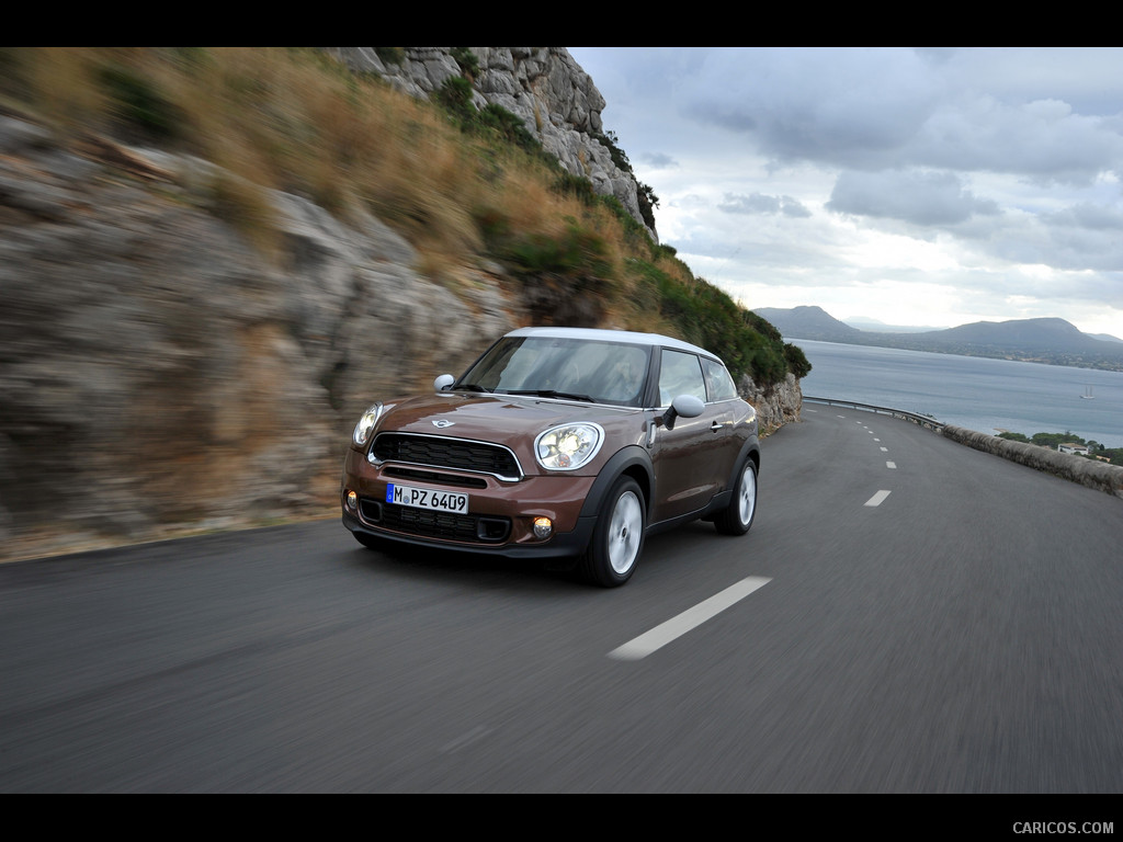 2013 MINI Cooper S Paceman  - Front