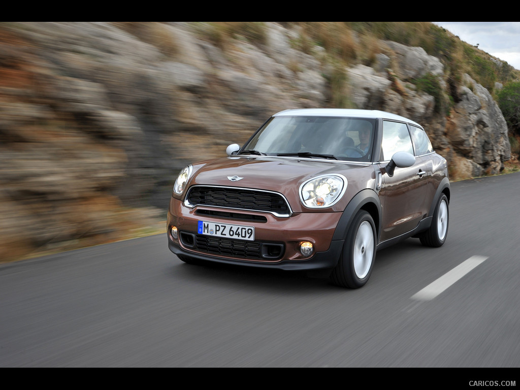 2013 MINI Cooper S Paceman  - Front