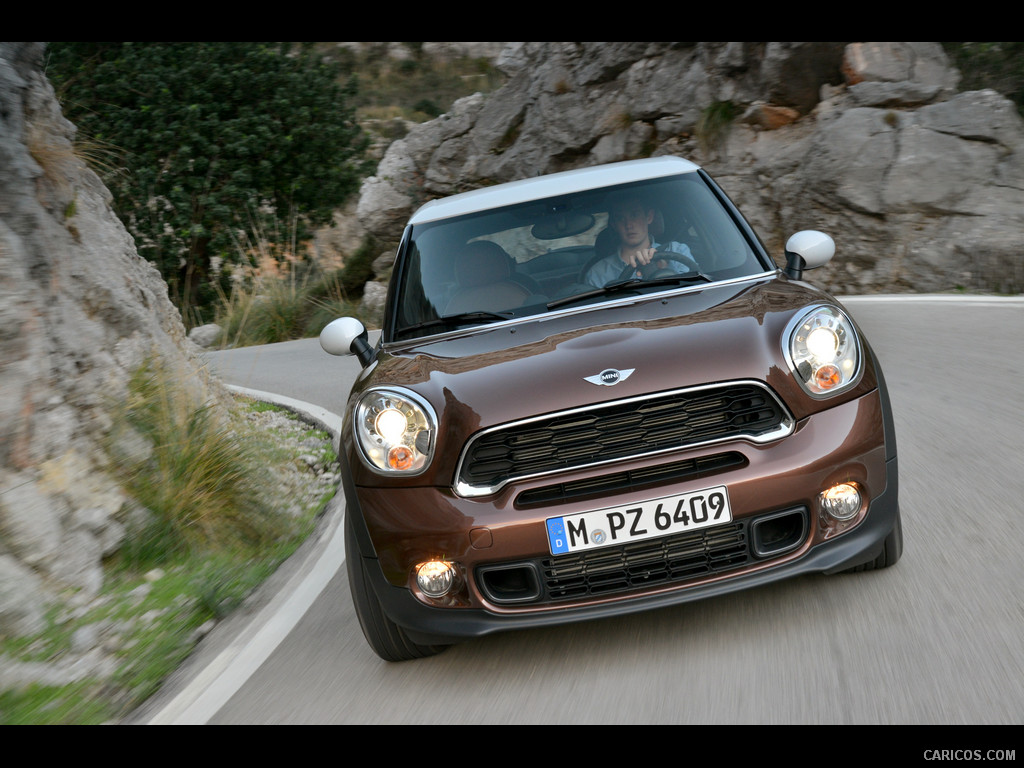 2013 MINI Cooper S Paceman  - Front