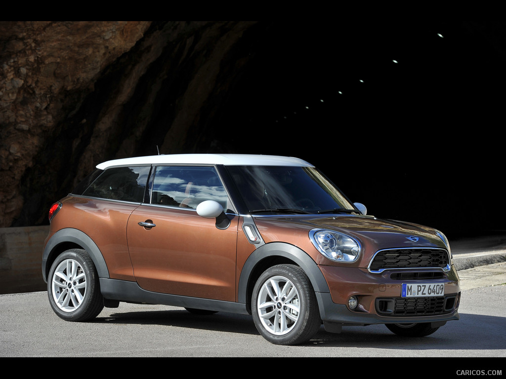 2013 MINI Cooper S Paceman  - Front