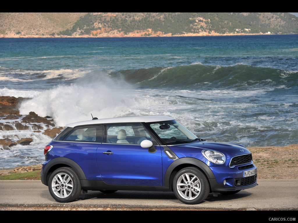 2013 MINI Cooper S Paceman  - Front