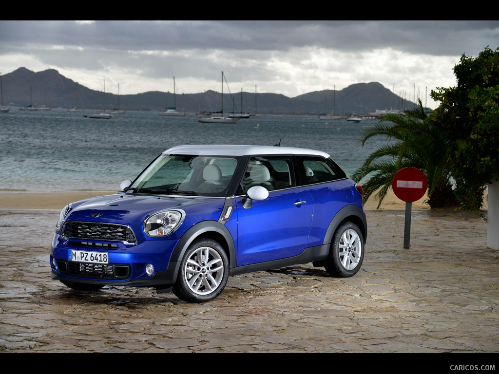 2013 MINI Cooper S Paceman  - Front