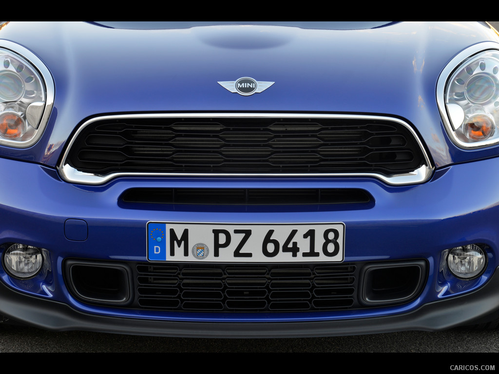 2013 MINI Cooper S Paceman  - Grille