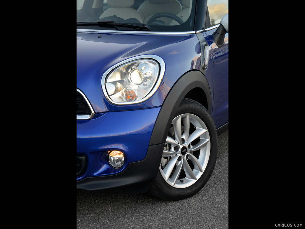 2013 MINI Cooper S Paceman  - Headlight