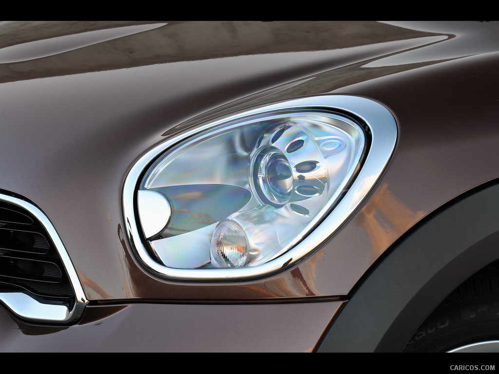 2013 MINI Cooper S Paceman  - Headlight