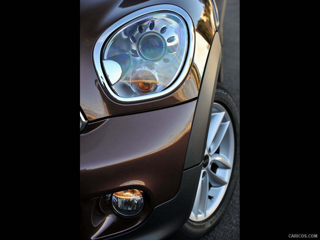 2013 MINI Cooper S Paceman  - Headlight