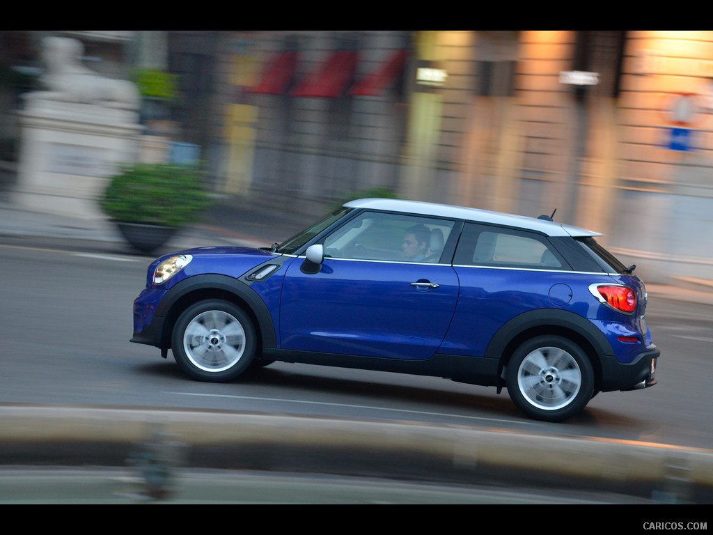 2013 MINI Cooper S Paceman  - Side