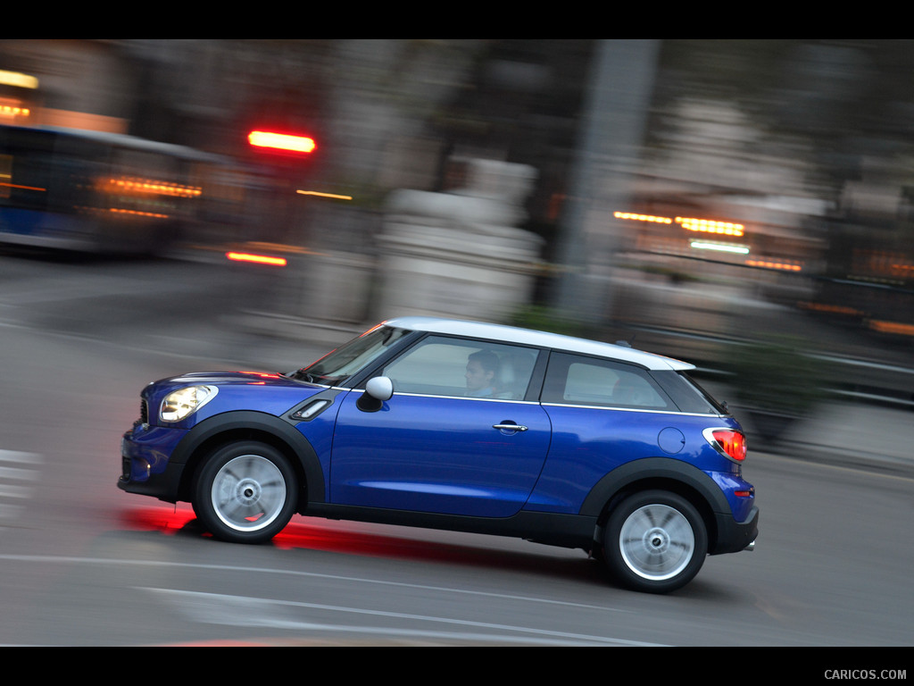 2013 MINI Cooper S Paceman  - Side