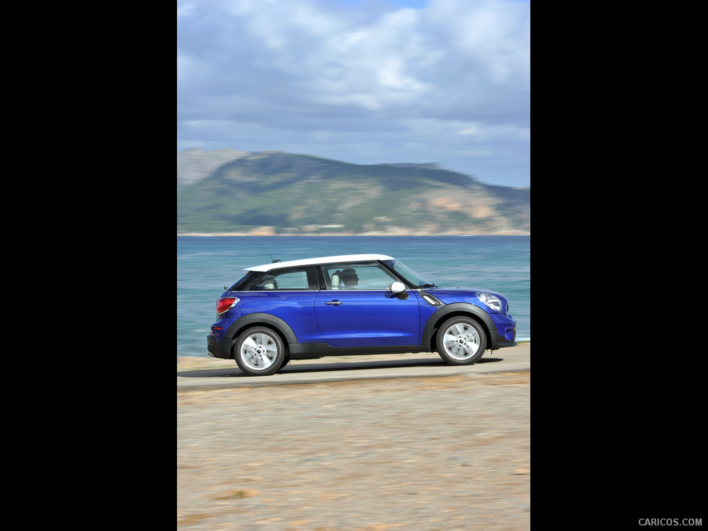 2013 MINI Cooper S Paceman  - Side