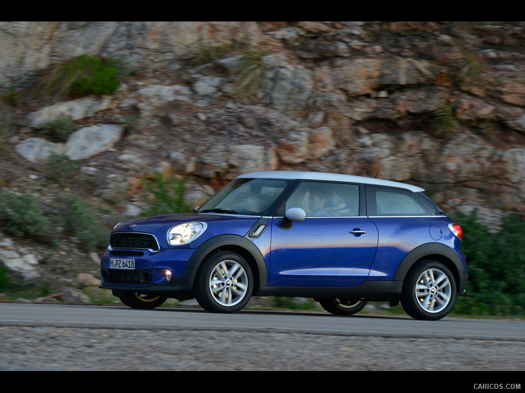 2013 MINI Cooper S Paceman  - Side