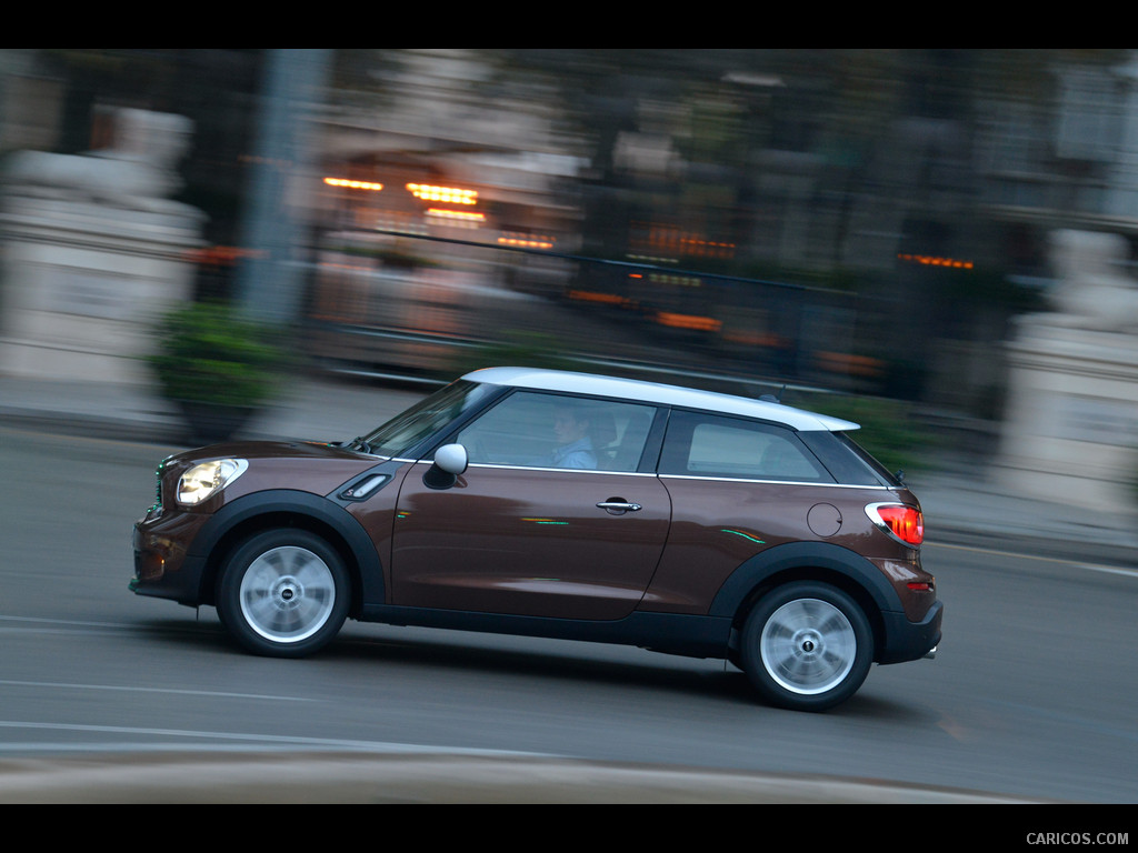 2013 MINI Cooper S Paceman  - Side