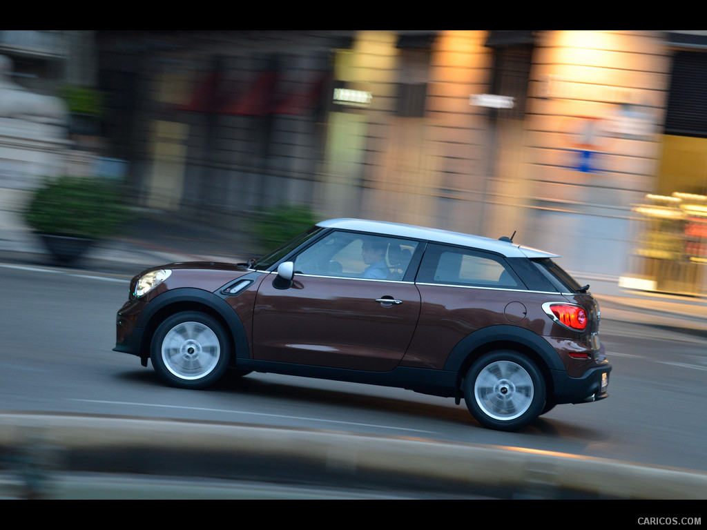 2013 MINI Cooper S Paceman  - Side