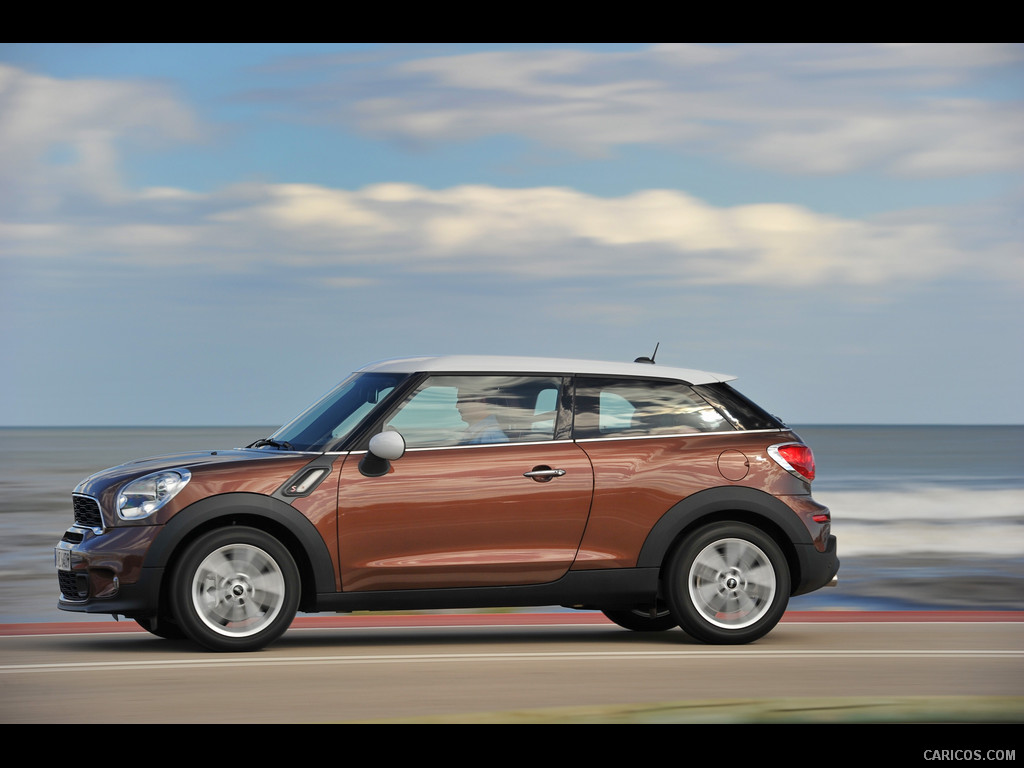 2013 MINI Cooper S Paceman  - Side