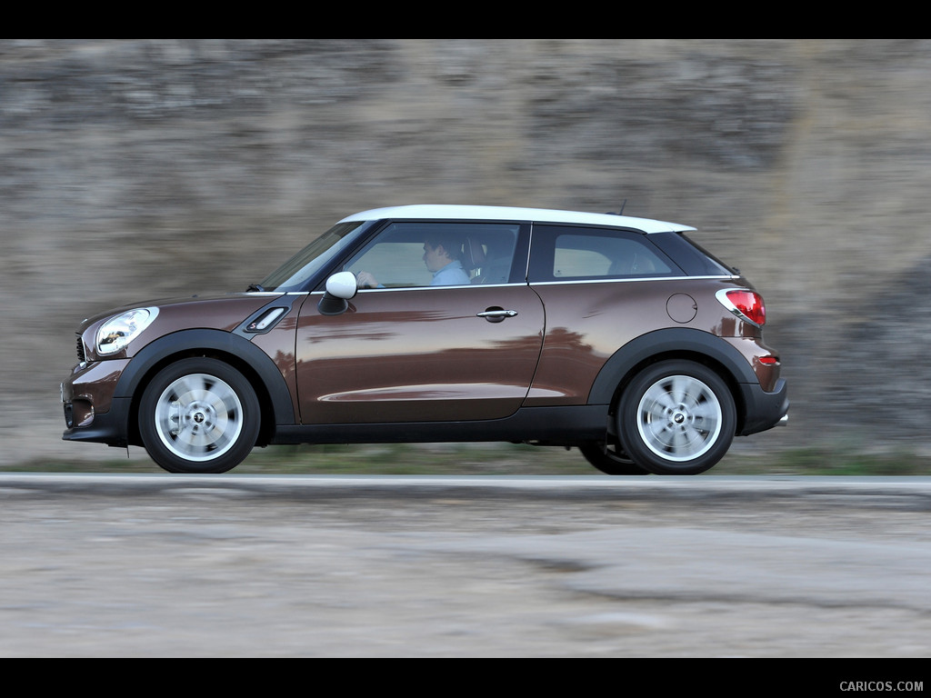 2013 MINI Cooper S Paceman  - Side