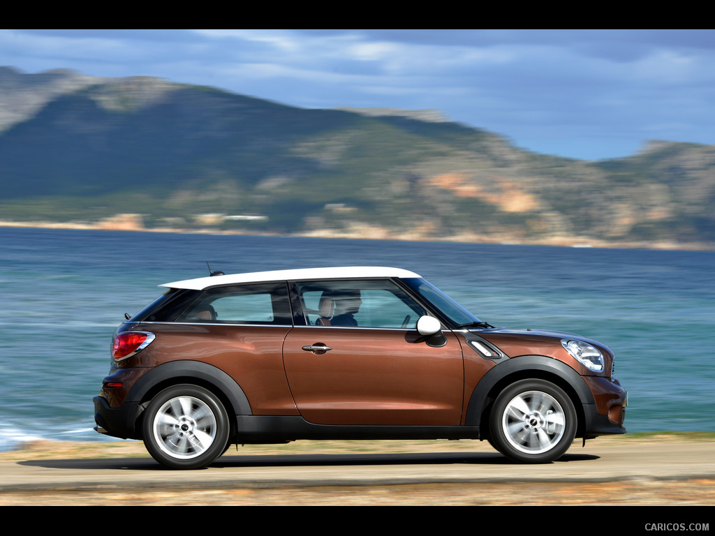 2013 MINI Cooper S Paceman  - Side