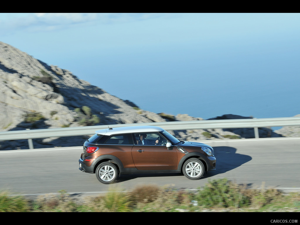 2013 MINI Cooper S Paceman  - Side