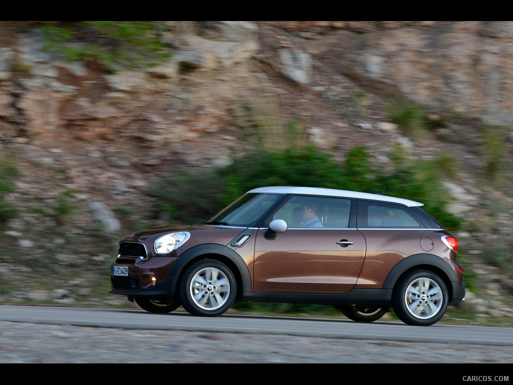 2013 MINI Cooper S Paceman  - Side