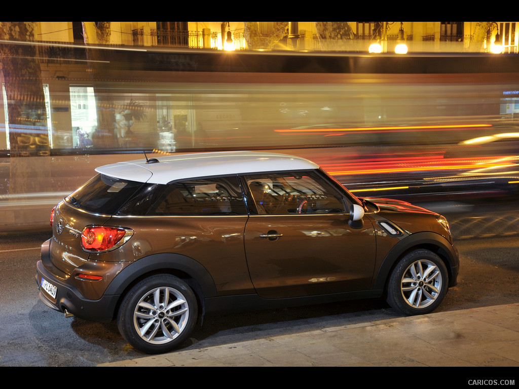 2013 MINI Cooper S Paceman  - Side