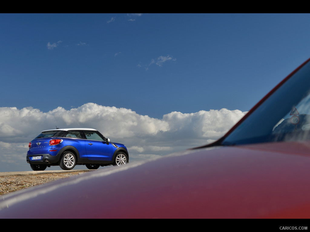 2013 MINI Cooper S Paceman  - Side