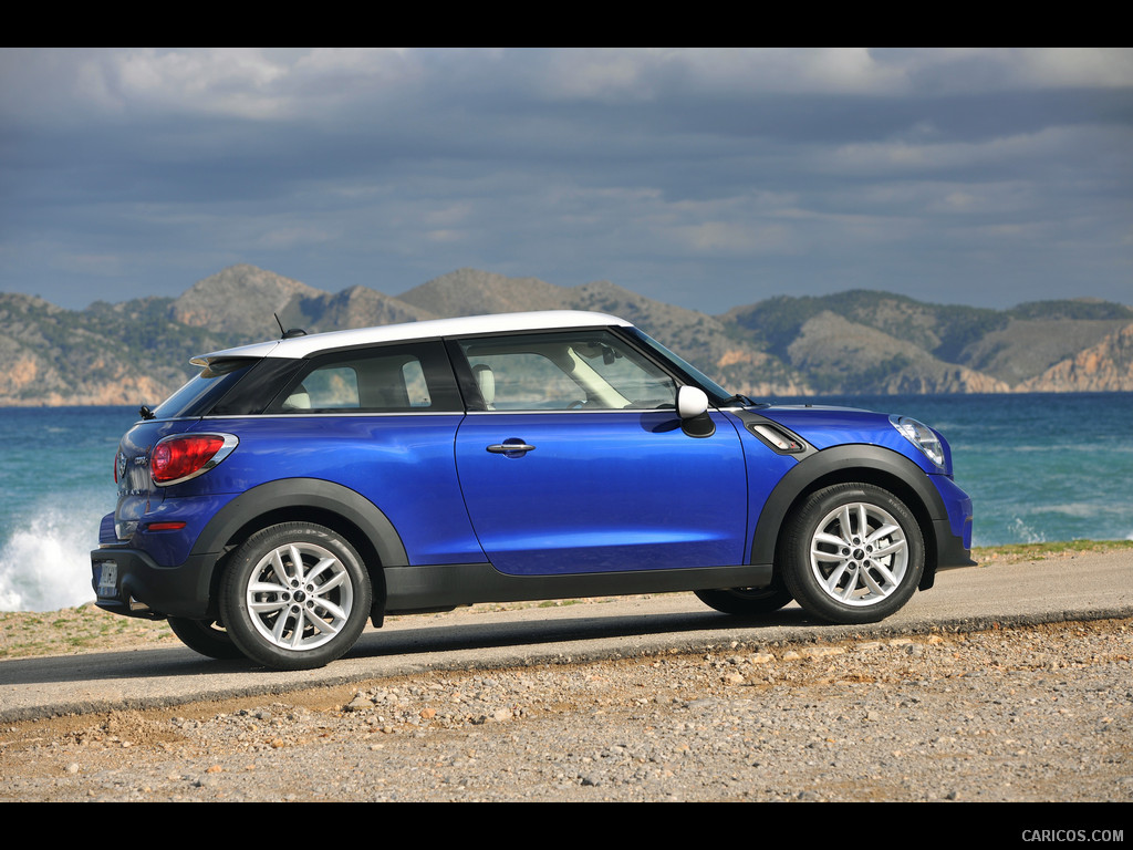 2013 MINI Cooper S Paceman  - Side