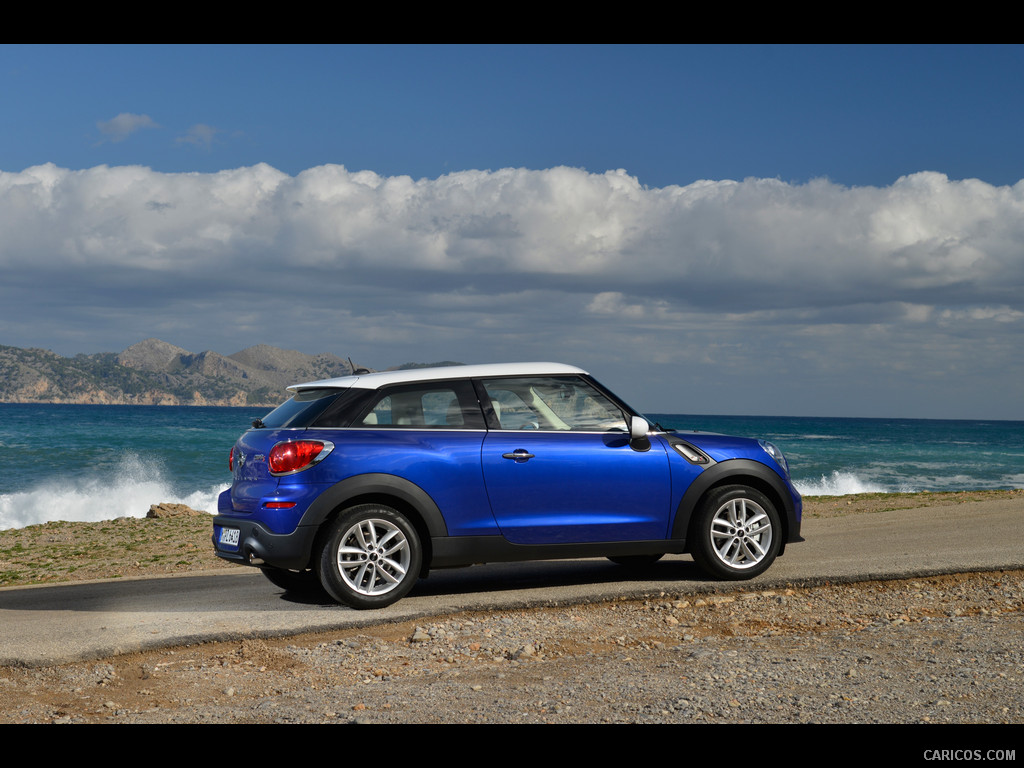 2013 MINI Cooper S Paceman  - Side