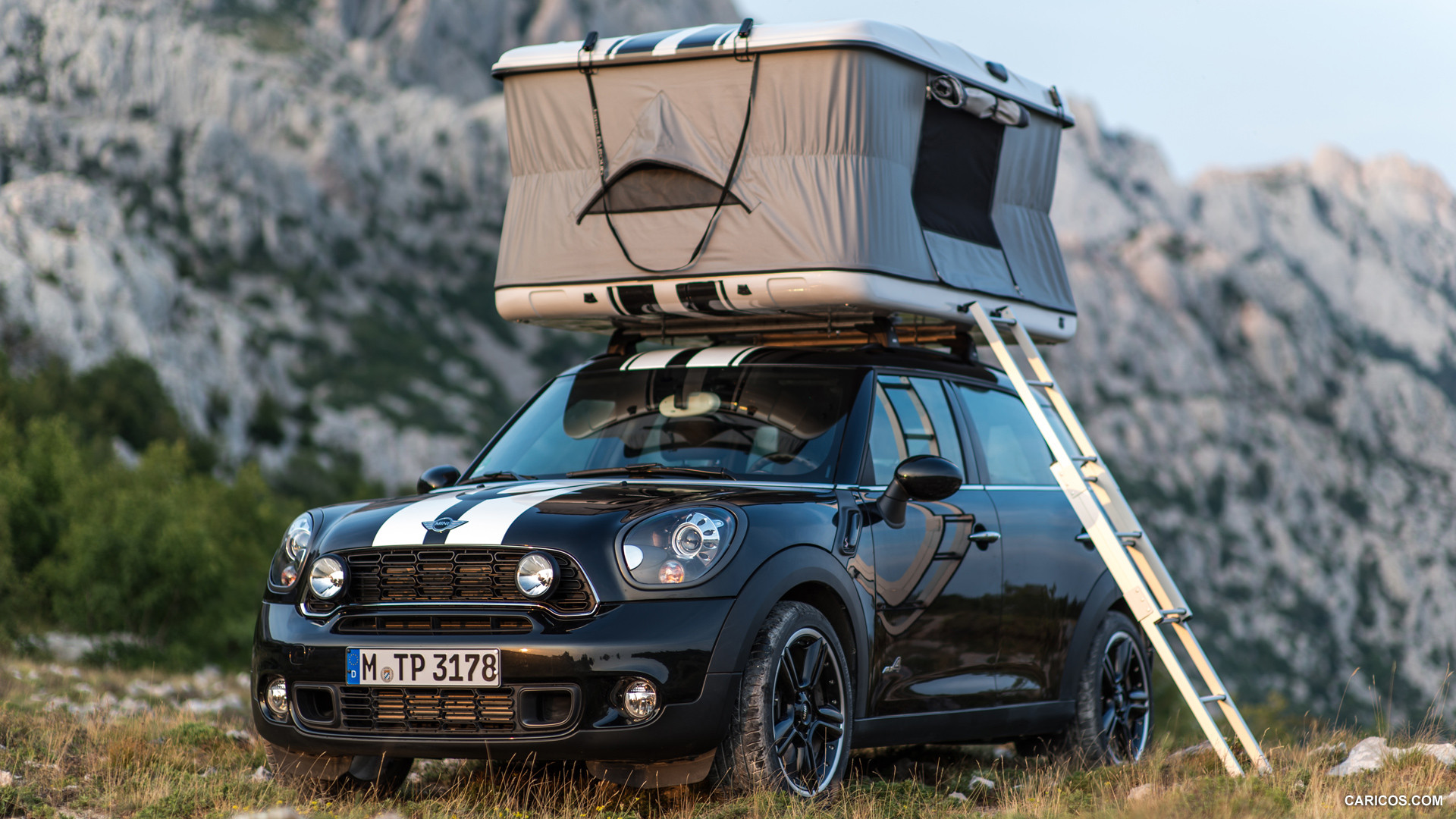 2013 MINI Countryman ALL4 Camp  - Front, #2 of 42