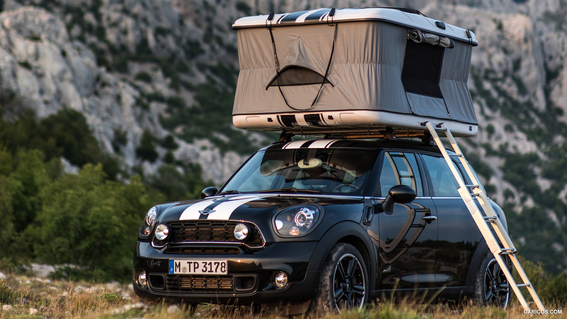 2013 MINI Countryman ALL4 Camp  - Front, #3 of 42