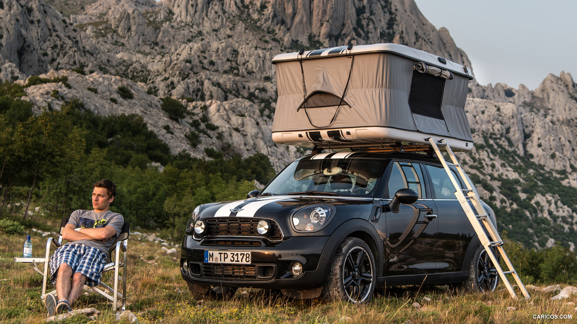 2013 MINI Countryman ALL4 Camp  - Front, #8 of 42