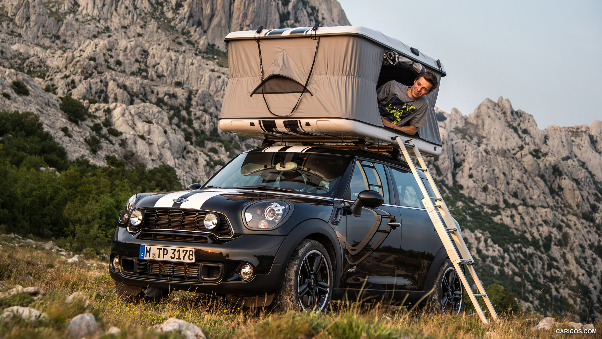 2013 MINI Countryman ALL4 Camp  - Front, #10 of 42