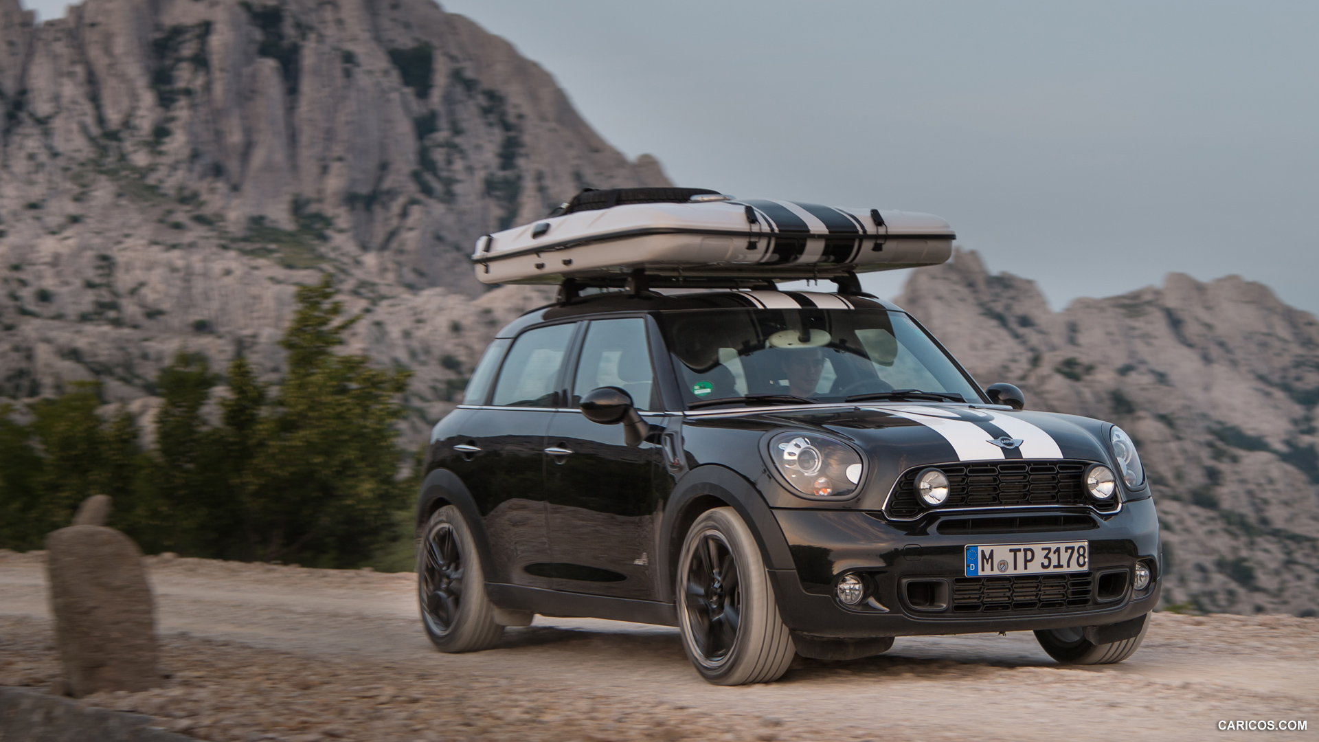 2013 MINI Countryman ALL4 Camp  - Front, #14 of 42