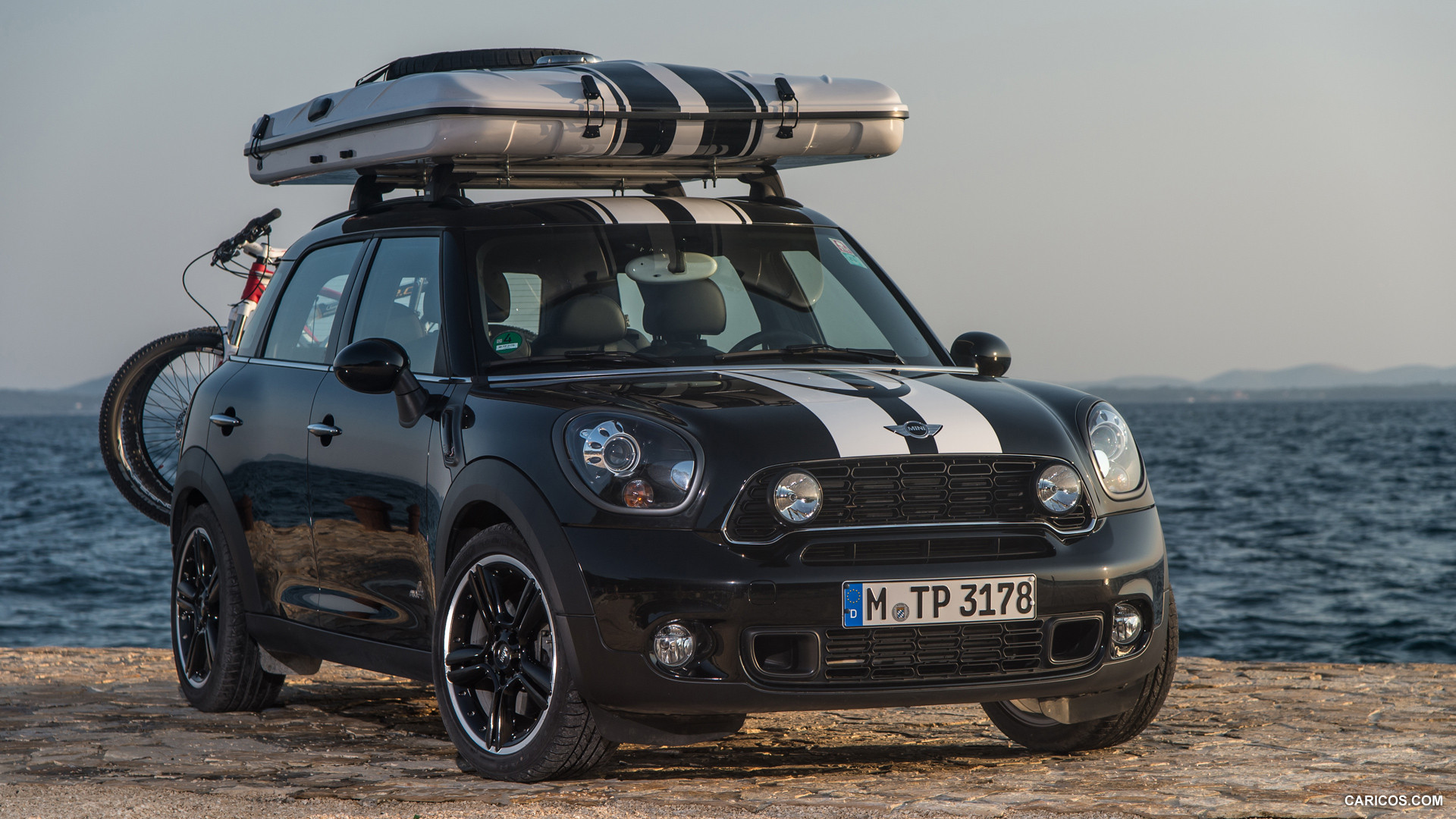 2013 MINI Countryman ALL4 Camp  - Front, #18 of 42