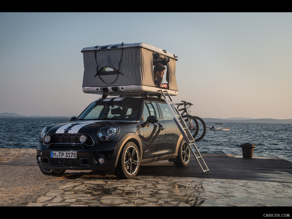 2013 MINI Countryman ALL4 Camp  - Front