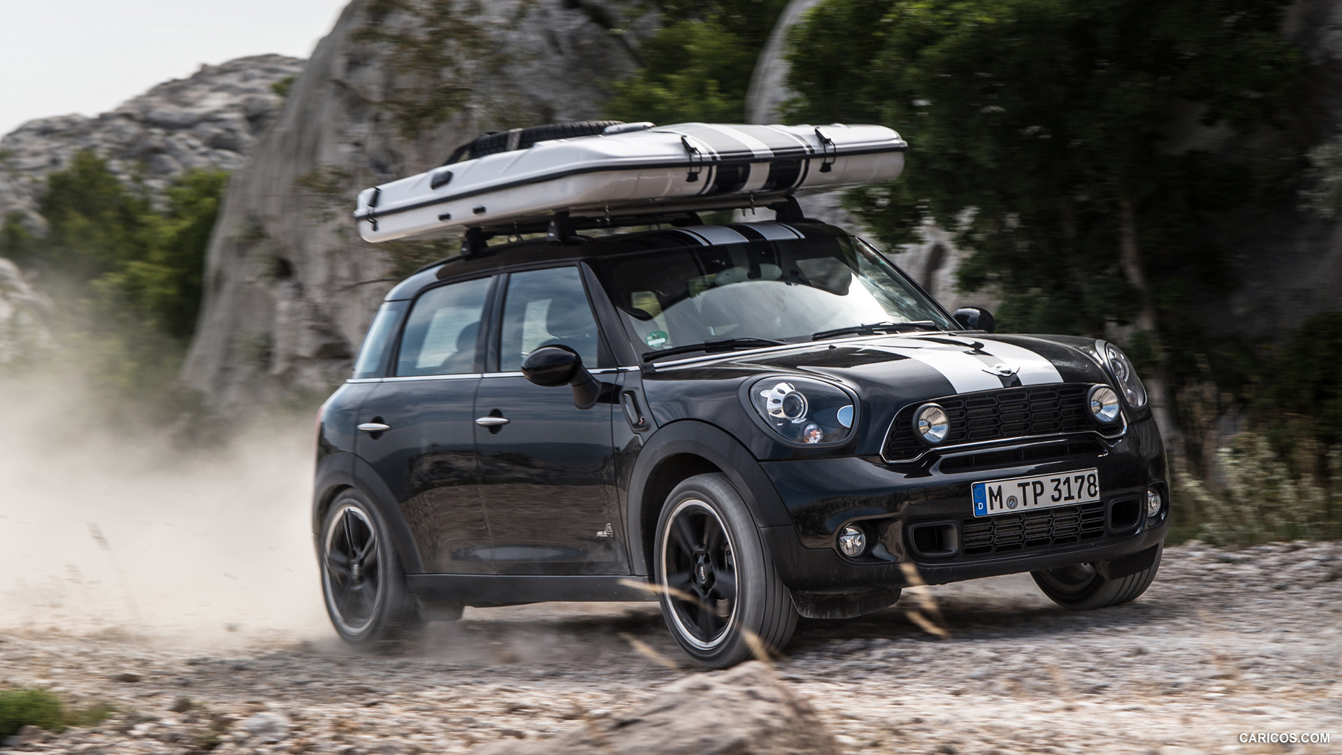 2013 MINI Countryman ALL4 Camp  - Front, #37 of 42