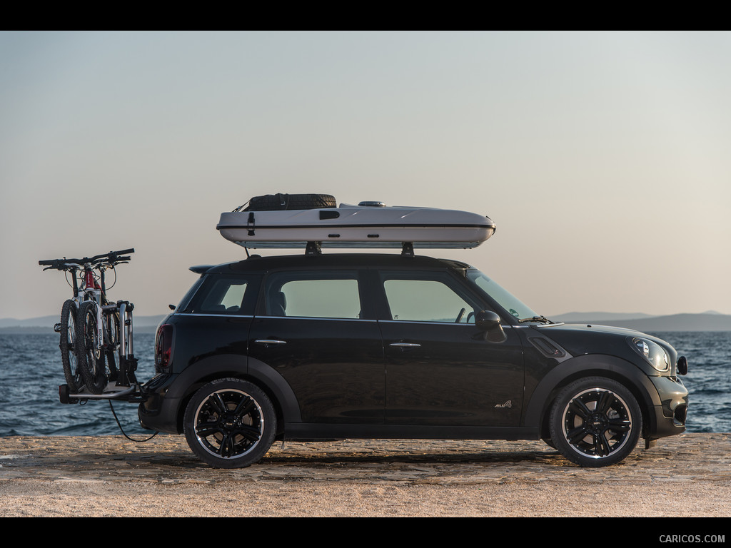 2013 MINI Countryman ALL4 Camp  - Side