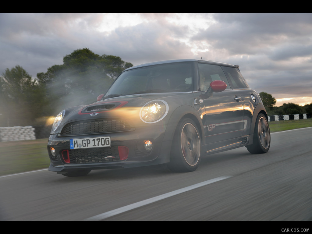 2013 MINI John Cooper Works GP  - Front