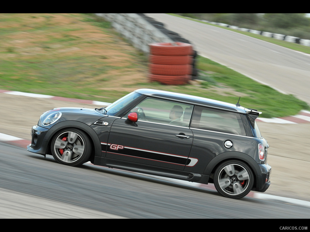 2013 MINI John Cooper Works GP  - Side