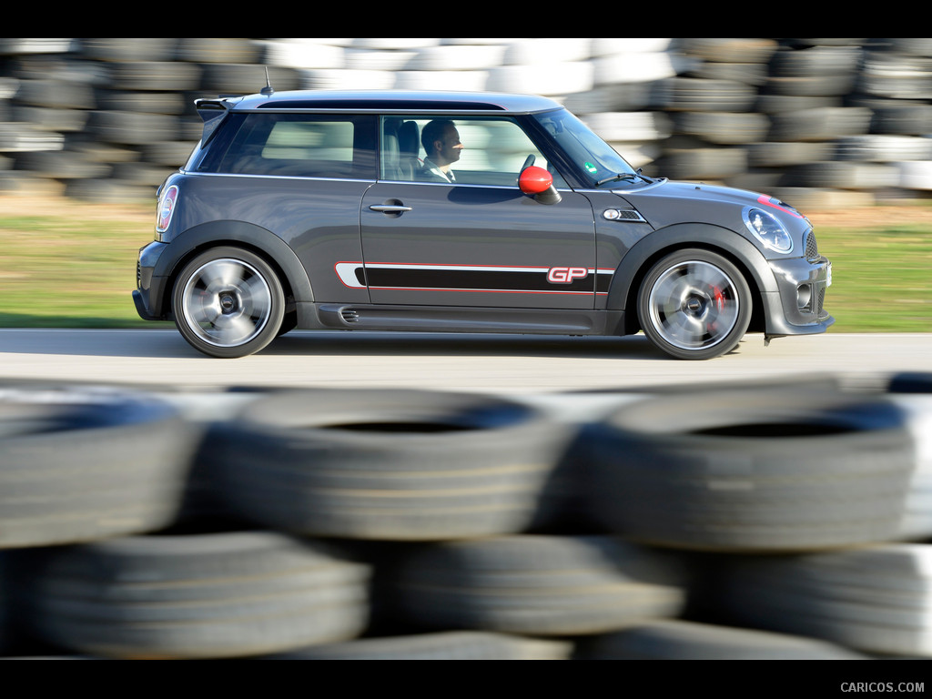 2013 MINI John Cooper Works GP  - Side