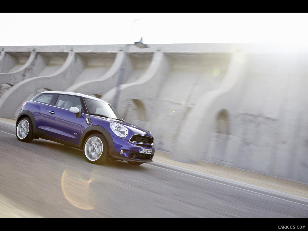 2013 MINI Paceman  - Front