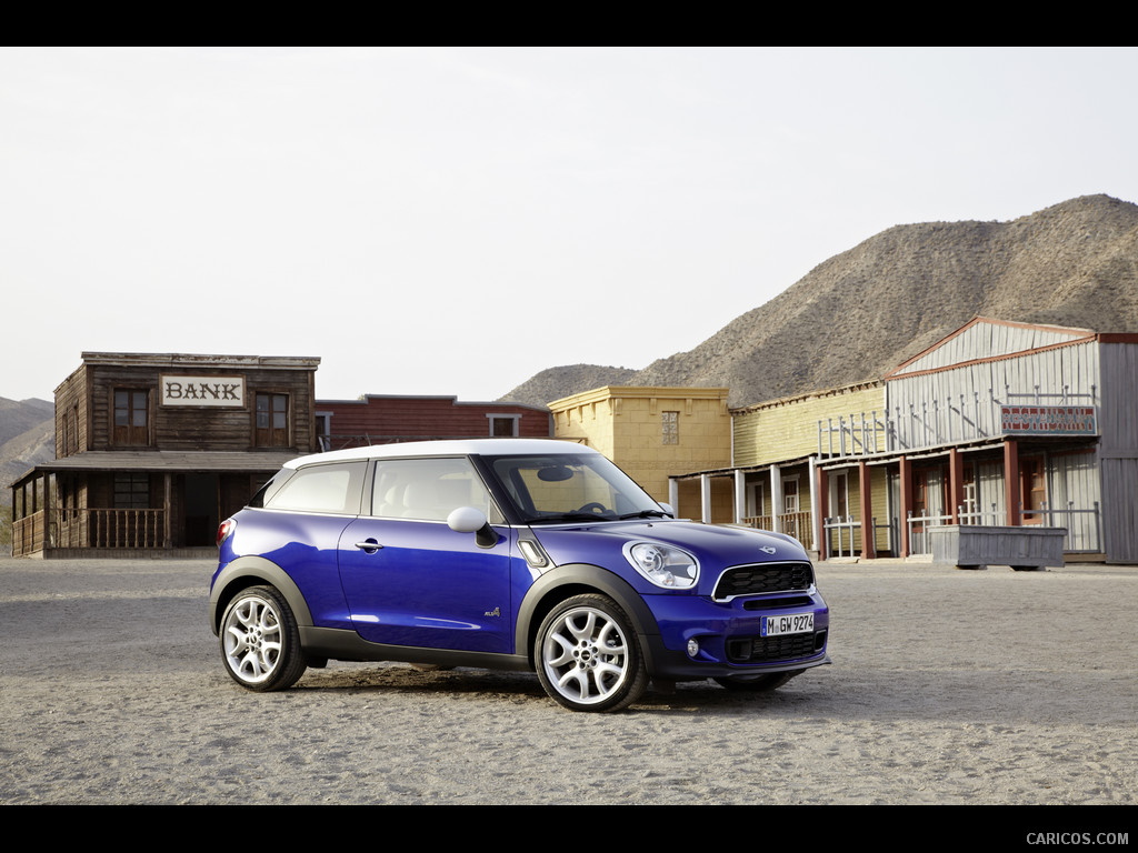 2013 MINI Paceman  - Front