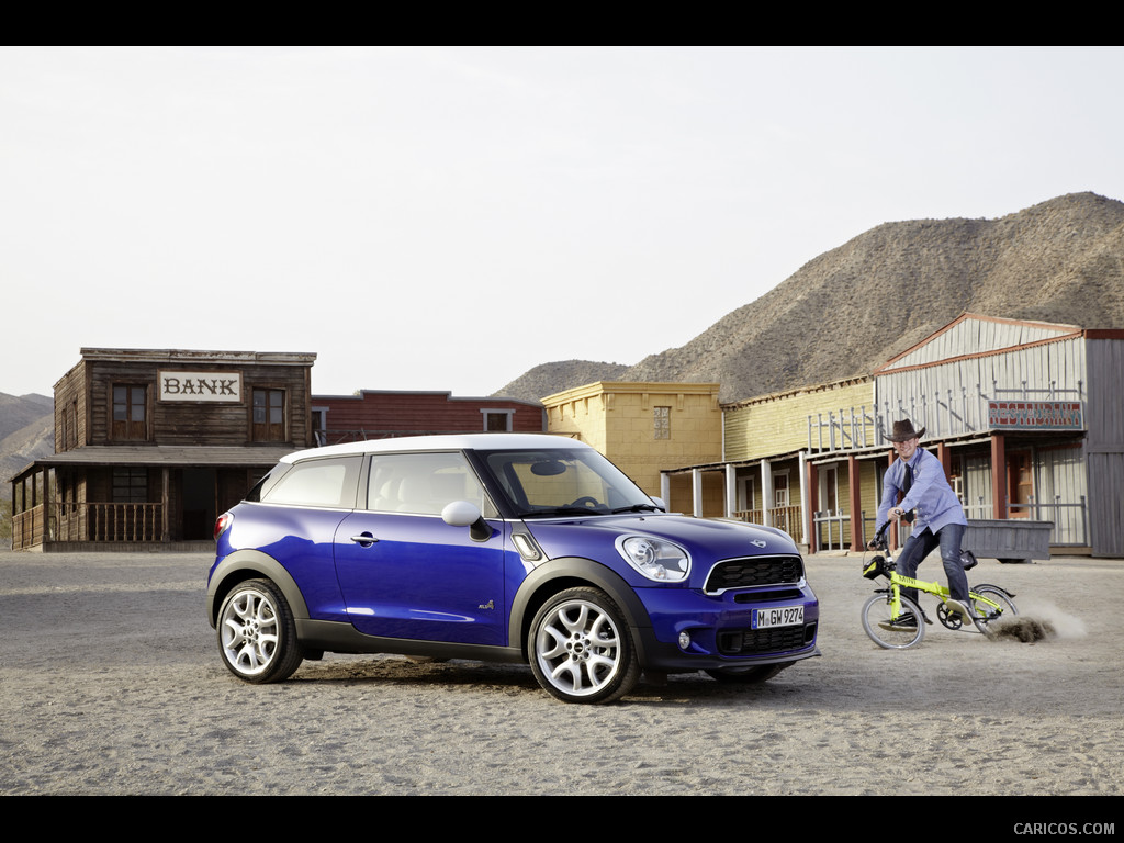 2013 MINI Paceman  - Front