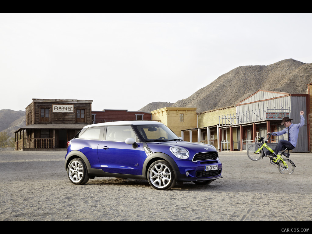 2013 MINI Paceman  - Front