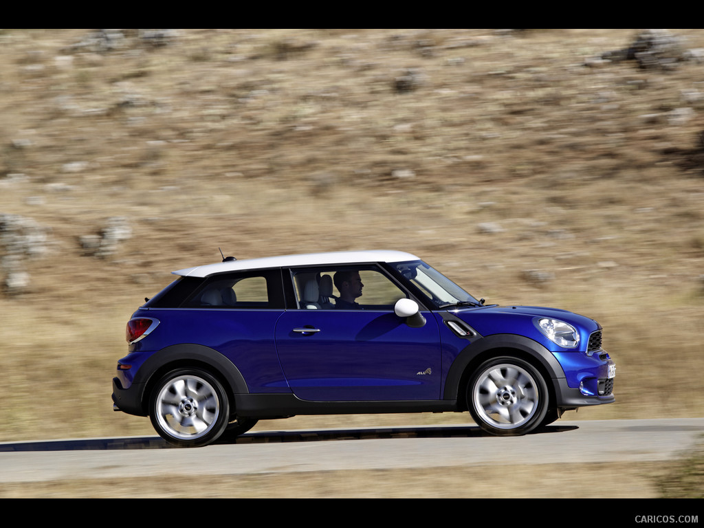 2013 MINI Paceman  - Side