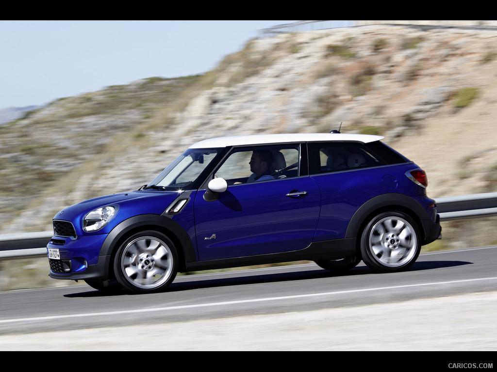 2013 MINI Paceman  - Side