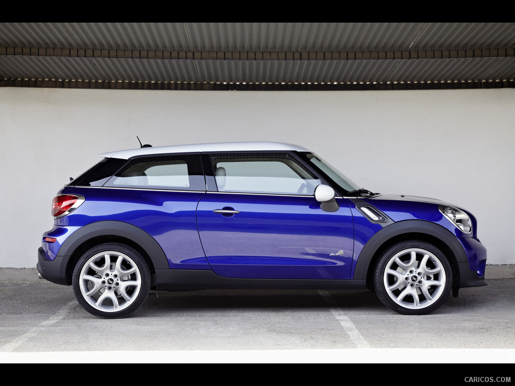 2013 MINI Paceman  - Side