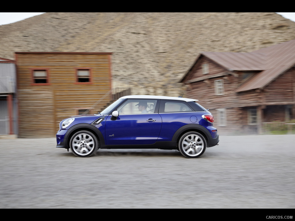 2013 MINI Paceman  - Side