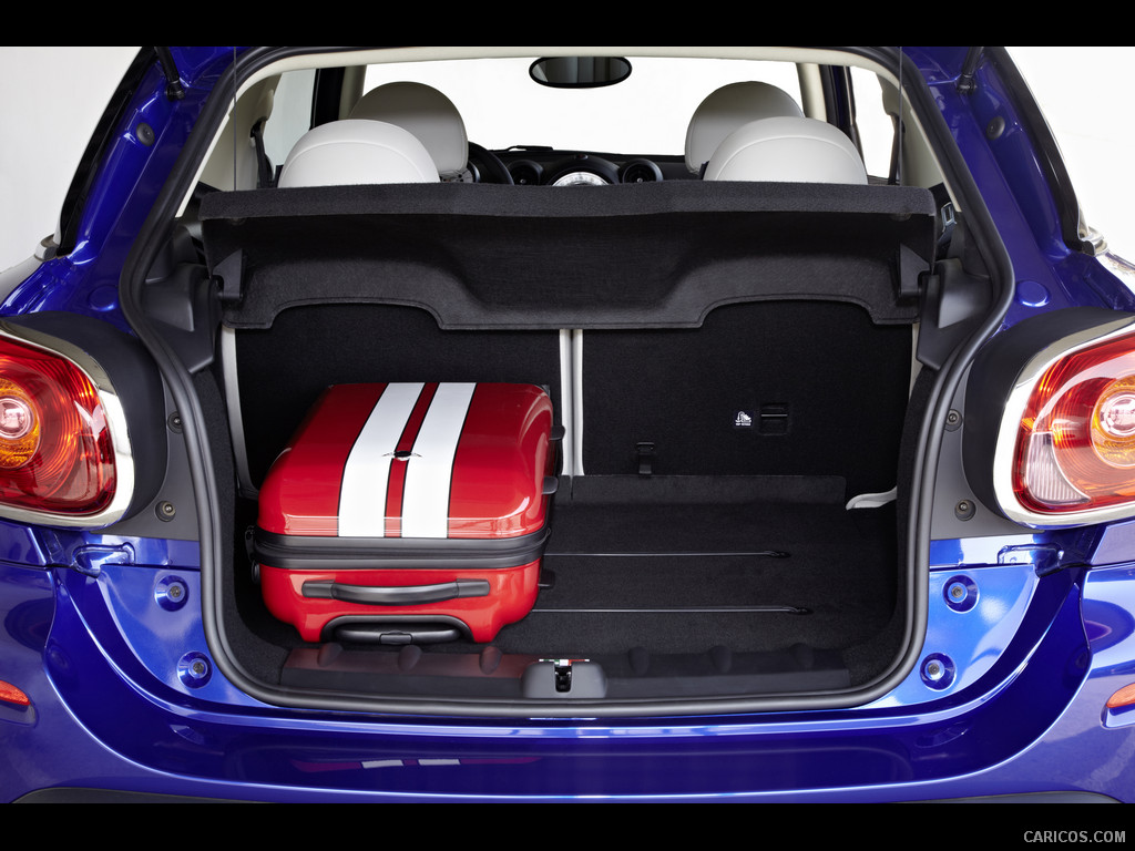 2013 MINI Paceman  - Trunk