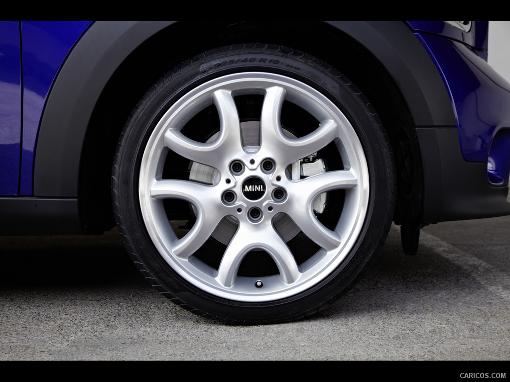 2013 MINI Paceman  - Wheel