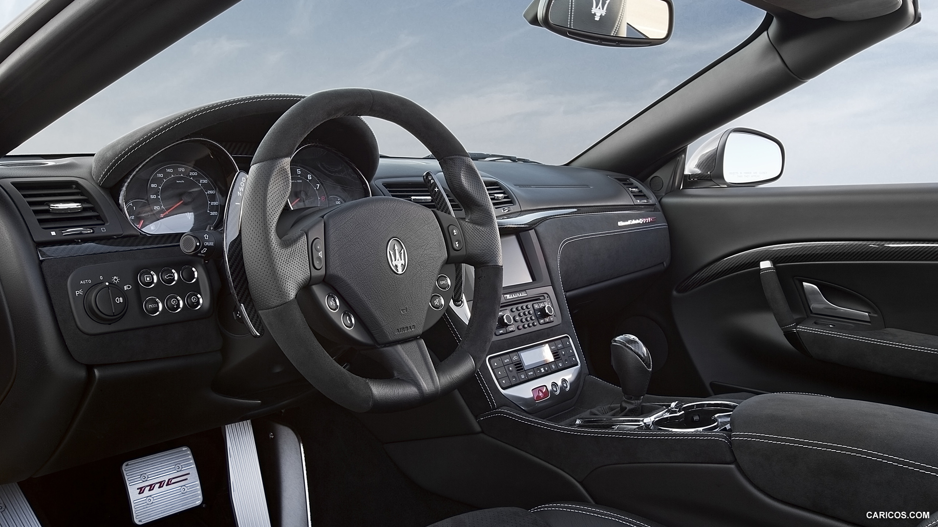 2013 Maserati GranCabrio MC  - Interior, #8 of 11