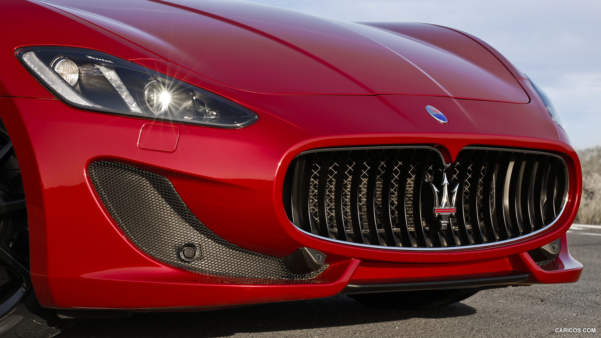 2013 Maserati GranCabrio Sport  - Grille, #8 of 10