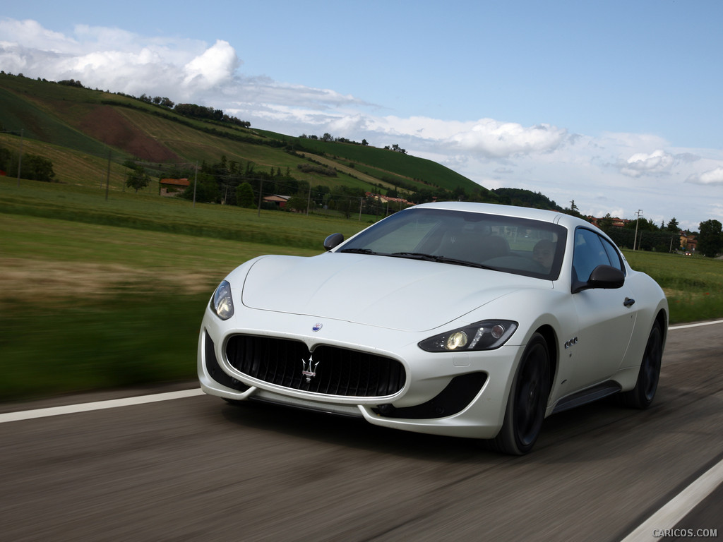 2013 Maserati GranTurismo Sport  - Front